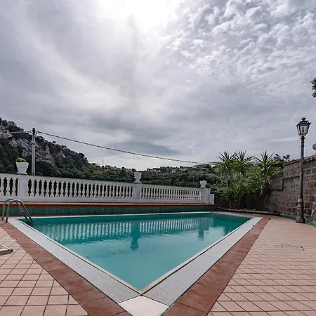 Apart-hotel Azzurro Massa Lubrense