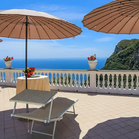 Apart-hotel Azzurro 2*