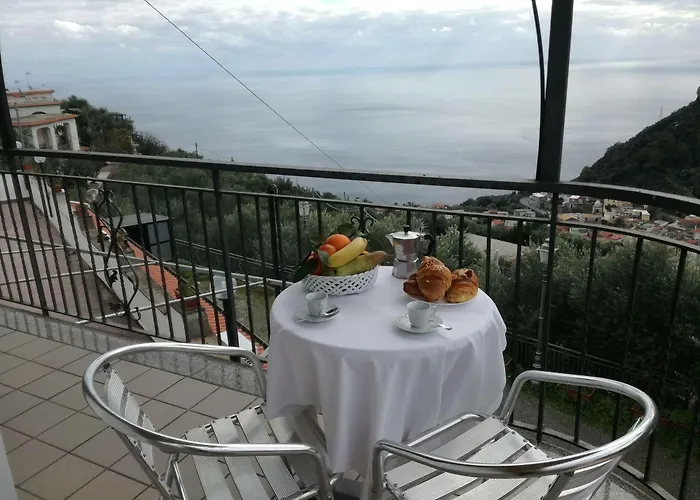 Azzurro 2* Масса-Лубренсе