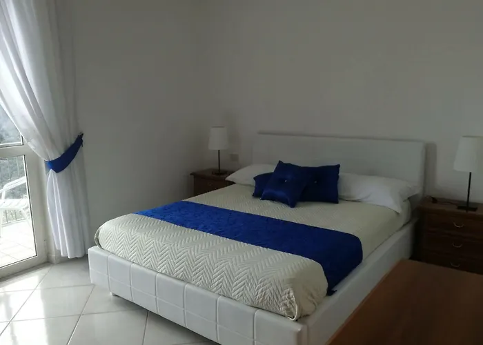 Azzurro Апарт-отель Масса-Лубренсе