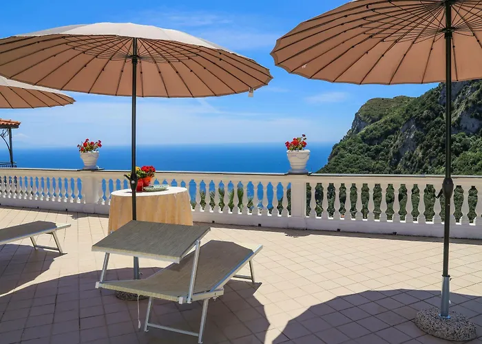 Апарт-отель Azzurro 2*